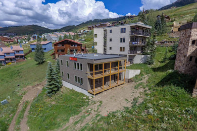 33 Castle