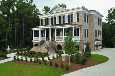 Design ideas for a traditional exterior in Charleston.