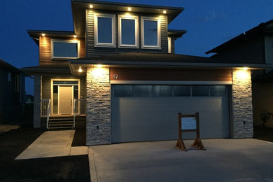 Home design - modern home design idea in Calgary