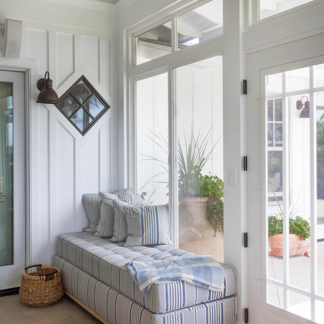 Beach Style Sunroom