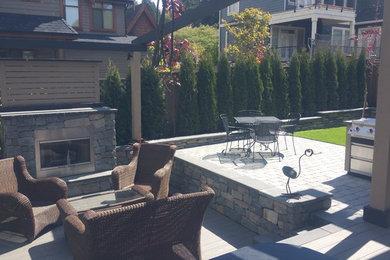 Deck photo in Vancouver