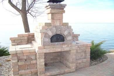 Inspiration for a large modern exterior home remodel in Milwaukee