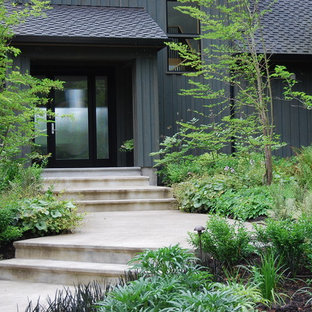 Hillside Front Yard | Houzz