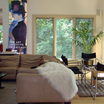 Family room with Art Institute of Chicago "Seurat" Wall Hanging