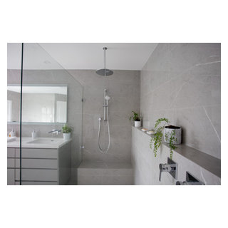 Overhead shower with nib-walls - Modern - Bathroom - Brisbane - by ...