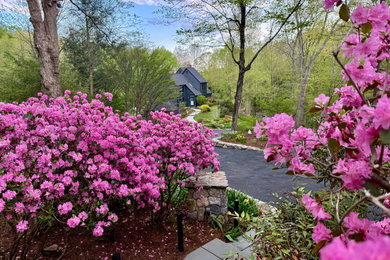 Inspiration for a landscaping in New York.