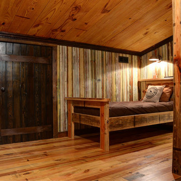 Rustic Guest Bedroom - BlackJack Ridge