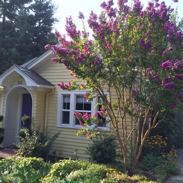 Madrona Pocket - A Designer's Display Garden