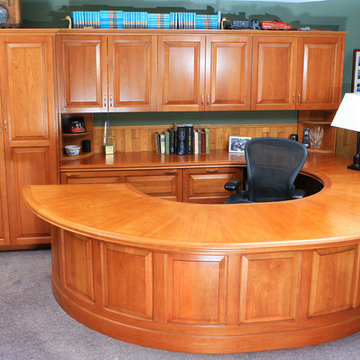 Exquisite Cherry Executive Desk