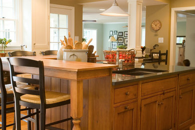 Elegant home design photo in Philadelphia