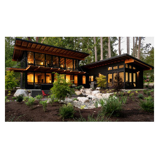 View of Scandinavian Modern home 1400 SF - Scandinavian - Exterior - Seattle ...