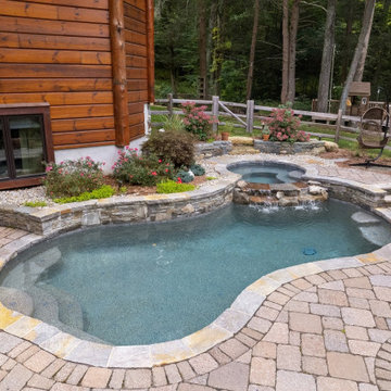 Freeform Pool in Coventry, CT