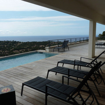 VILLA C.