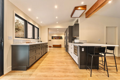 Kitchen - kitchen idea in New York