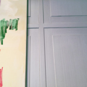 Glazed strié wall finish