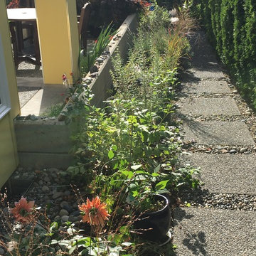 The Side Border