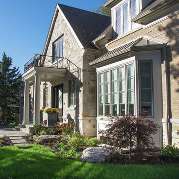 Thornhill Front Country Garden