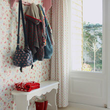 Shoes off house