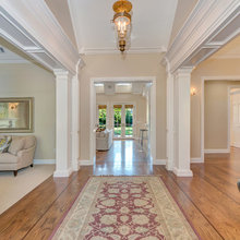 Foyer Pillars Color