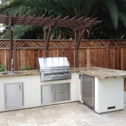 Alfresco Built In Grill - Unique Outdoor Living - Outdoor Kitchen Appliances