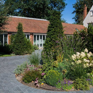 Henley Courtyard Garden