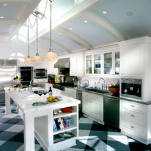 sink on back wall