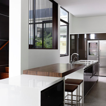 2 Holland Grove