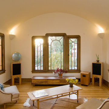 Houzz Tour: Building Up to a View in Berkeley