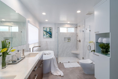 Example of a mid-sized trendy bathroom design in San Diego