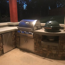 Outdoor Kitchen