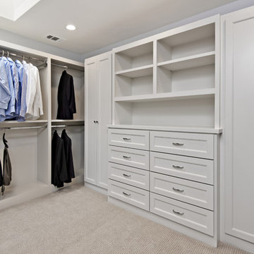 Clean Custom Closet