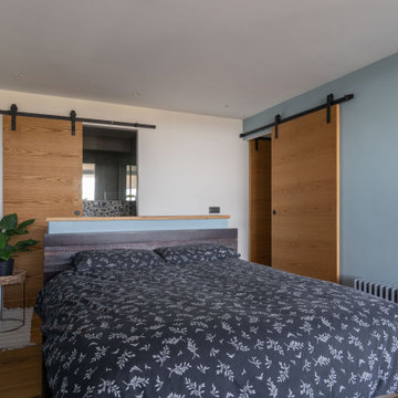 Reforma de apartamento en Castelldefels con una chimenea espectacular