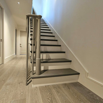 Project #112 | Traditional Staircase with Continuous Rail System