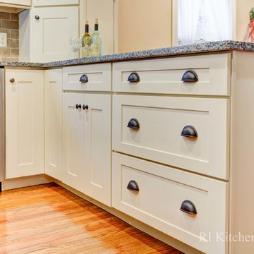 Enticing Kitchen