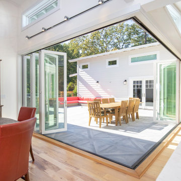 Walls Disappear Creating an Indoor/Outdoor Lifestyle with Zero Corner Bifolds