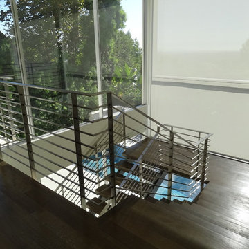 Horizontal Rails