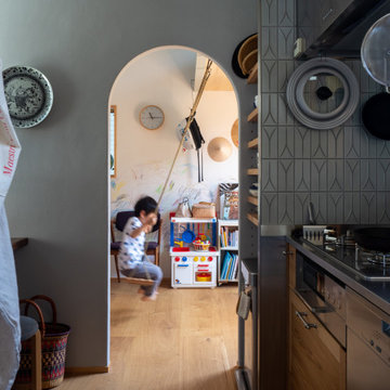 庭見る小居