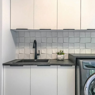 Modern Laundry Room with 3D Tile: Nobleton, ON