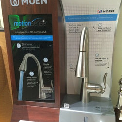 Tomball Showroom - Kitchen Faucets