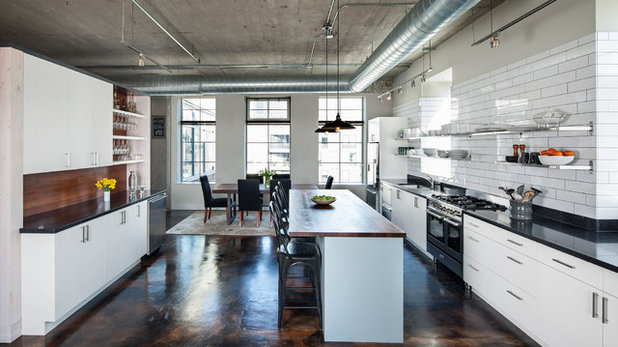 Contemporary Kitchen by Albertsson Hansen Architecture, Ltd