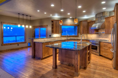 Example of an arts and crafts kitchen design in Seattle