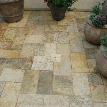 Stone Floor – Antique, Reclaimed Limestone ‘barre gray’ pavers
