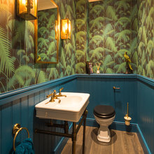 Sheperd hut bathroom