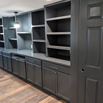 Spray Finished Built-in Office Bookshelf and Cabinets in Benjamin Moore Narragan
