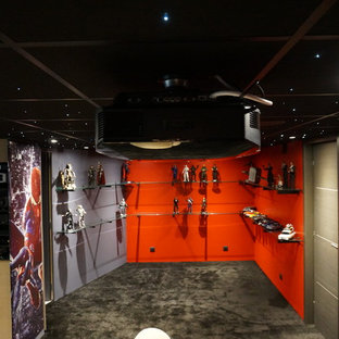 Inspiration for a modern home theater remodel in Clermont-Ferrand