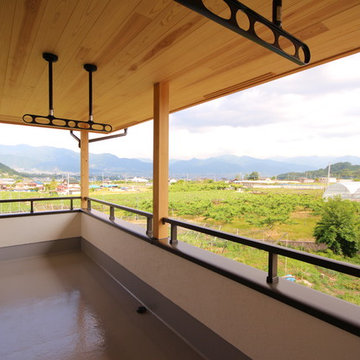 市川の家