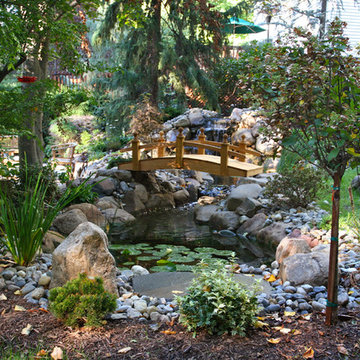 Soothing Streamside Retreat