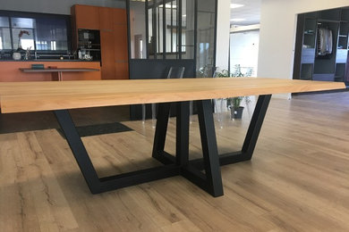 Création d'une table à manger bois-métal sur-mesure