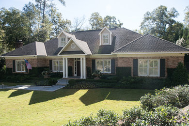 Traditional home design in Columbus.