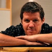 Guy Moon's photo